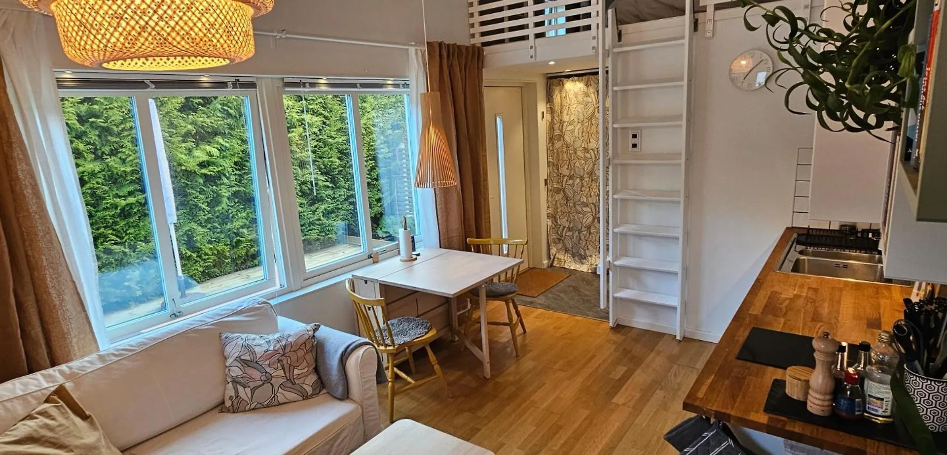 Holiday home Tiny Grey House With Loft, 15 Min From City Center Gothenburg Sweden